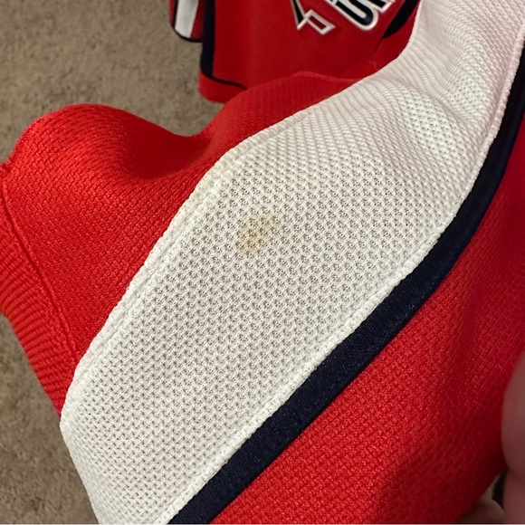 Women’s Washington Capitals Jersey - Picture 4 of 4